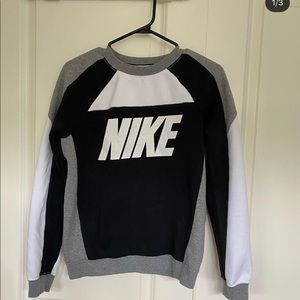 Nike Sweat Shirt